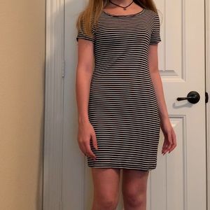 Great Black and White Striped Bodycon Dress